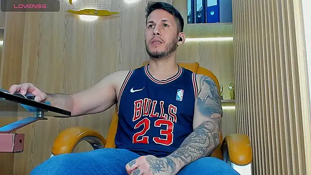 Snapshot of George_Diesell chatting on 02-22-26, 08:51 George Diesell online show from 02-22-26, 08:51