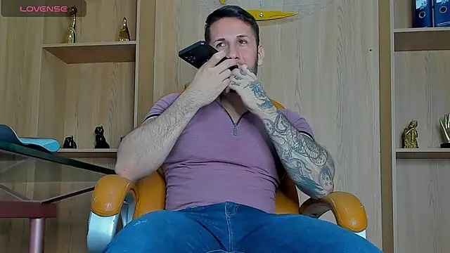 Snapshot of George_Diesell chatting on 03-03-26, 10:26 George Diesell online show from 03-03-26, 10:26