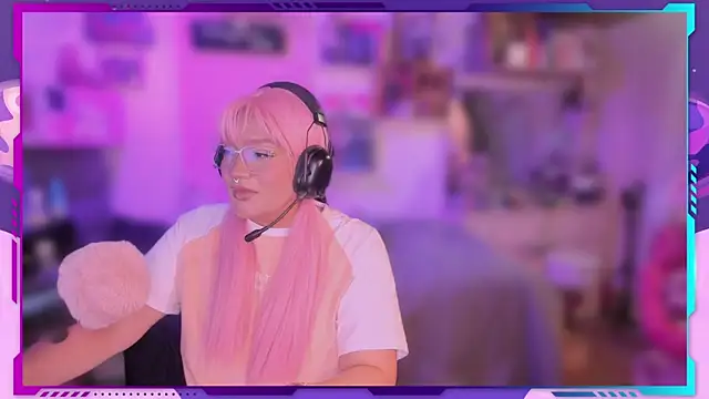 MegariaB online show from 12-22-25, 04:31