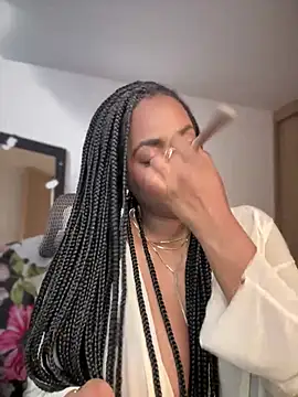 Snapshot of evangeline_ch chatting on 02-14-25, 09:43 evangeline ch online show from 02-14-25, 09:43