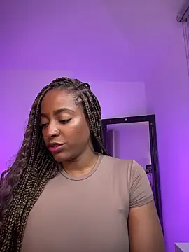 Snapshot of evangeline_ch chatting on 12-02-25, 11:45 evangeline ch online show from 12-02-25, 11:45