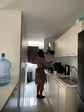 Snapshot of evangeline_ch chatting on 12-14-25, 03:17 evangeline ch online show from 12-14-25, 03:17