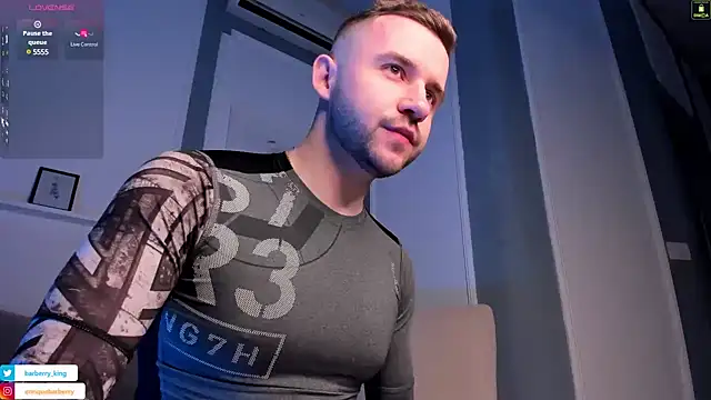 Snapshot of EnriqueBarberry chatting on 12-27-24, 06:35 EnriqueBarberry online show from 12-27-24, 06:35