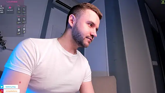 Snapshot of EnriqueBarberry chatting on 01-31-25, 06:35 EnriqueBarberry online show from 01-31-25, 06:35