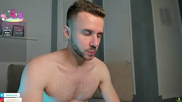 Snapshot of EnriqueBarberry chatting on 10-12-25, 05:28 EnriqueBarberry online show from 10-12-25, 05:28