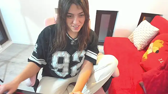 Dyana Kaylinn online show from 12-20-25, 05:36