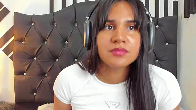 Kagome01 online show from 03-11-25, 03:23