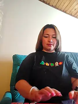 Devil Sara online show from 10-26-25, 12:55