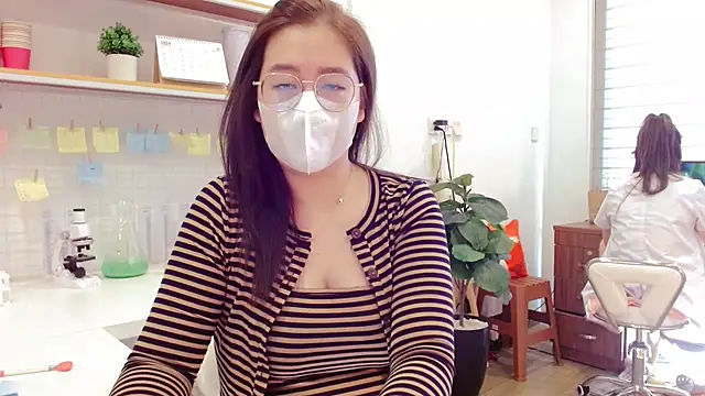 Snapshot of Alisa_Hotfeeling chatting on 01-13-25, 02:07 Alisa Hotfeeling online show from 01-13-25, 02:07