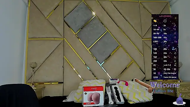 AmberAdams  online show from 11-07-25, 06:08