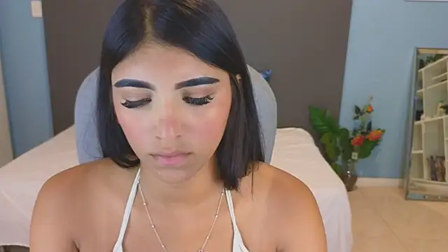 maiaa ruiz online show from 10-18-25, 03:31