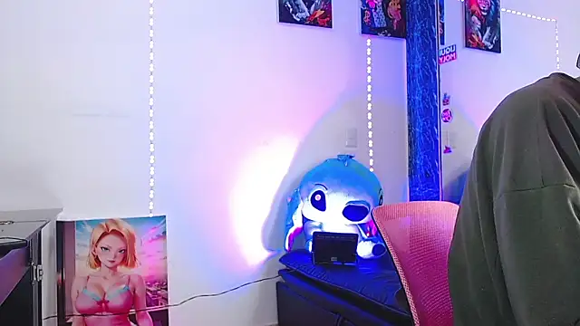 Liam lee online show from 11-14-25, 02:49