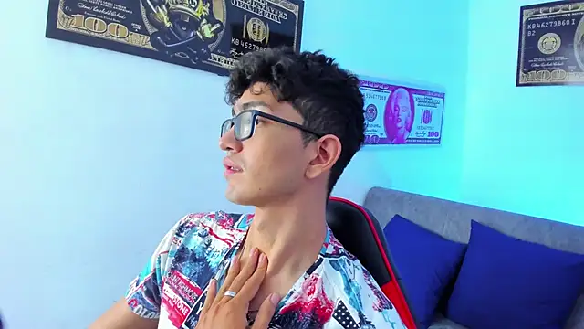 TylerWhite  online show from 01-31-25, 02:48