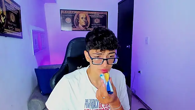 TylerWhite  online show from 02-25-25, 02:47