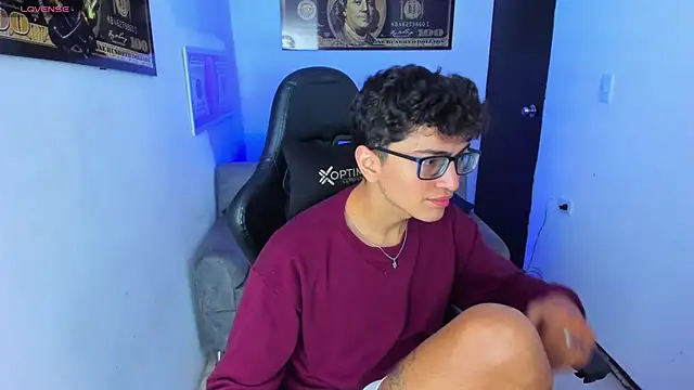 TylerWhite  online show from 03-07-25, 02:57