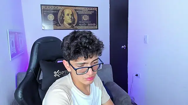 TylerWhite  online show from 03-09-25, 06:50