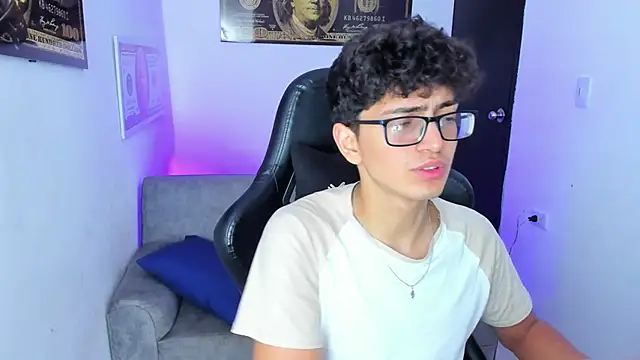 TylerWhite  online show from 03-09-25, 09:57