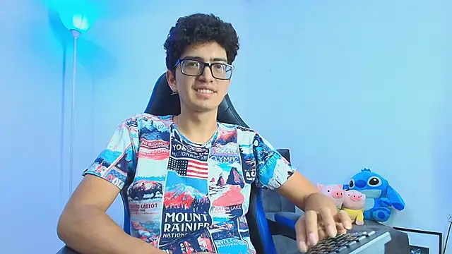 TylerWhite  online show from 09-19-25, 06:15