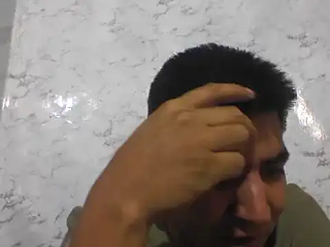 Snapshot of latino17 chatting on 01-08-25, 04:34 latino17 online show from 01-08-25, 04:34