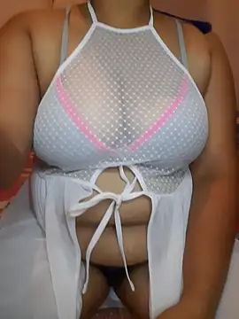 Snapshot of Julia_lolly chatting on 03-19-25, 10:11 Julia lolly online show from 03-19-25, 10:11