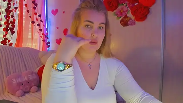 CoraSwon online show from 02-26-25, 07:42