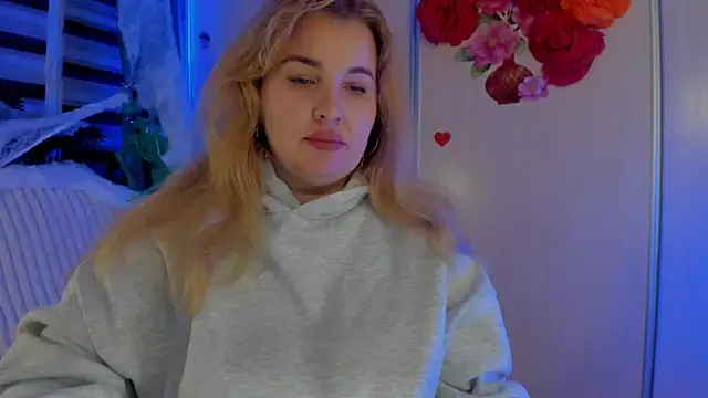 CoraSwon online show from 11-02-25, 10:23