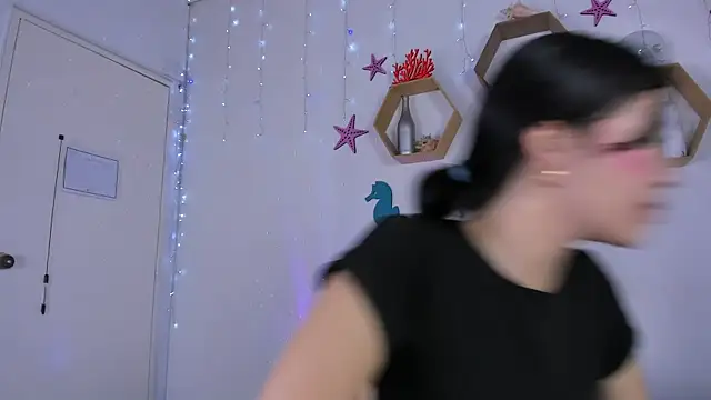 Emiily Parkerr online show from 03-20-25, 03:02