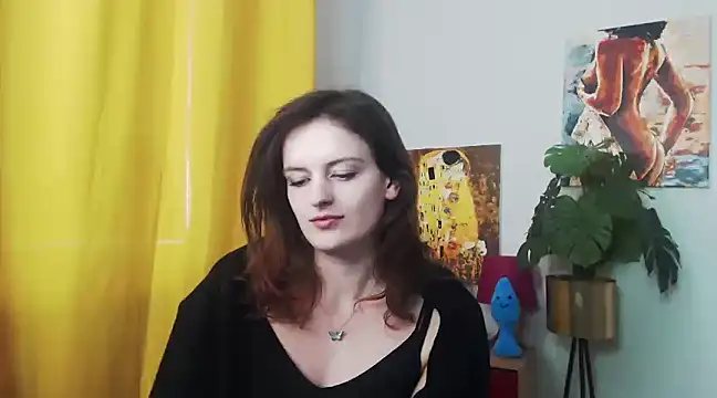 Snapshot of juicyNadine chatting on 12-17-24, 09:28 juicyNadine online show from 12-17-24, 09:28