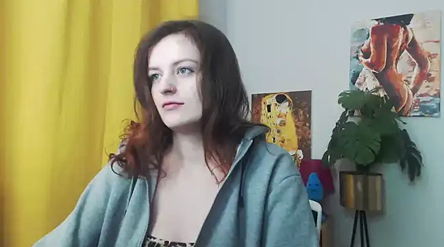 Snapshot of juicyNadine chatting on 12-18-24, 06:21 juicyNadine online show from 12-18-24, 06:21