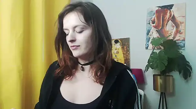 Snapshot of juicyNadine chatting on 01-06-25, 12:35 juicyNadine online show from 01-06-25, 12:35