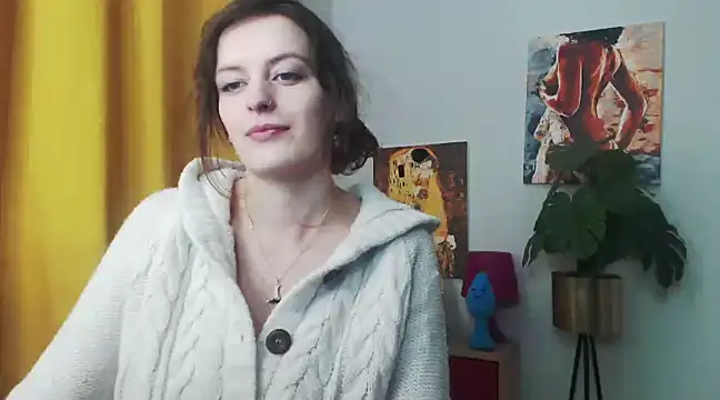 Snapshot of juicyNadine chatting on 01-08-25, 06:20 juicyNadine online show from 01-08-25, 06:20