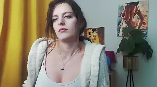 Snapshot of juicyNadine chatting on 01-08-25, 12:26 juicyNadine online show from 01-08-25, 12:26