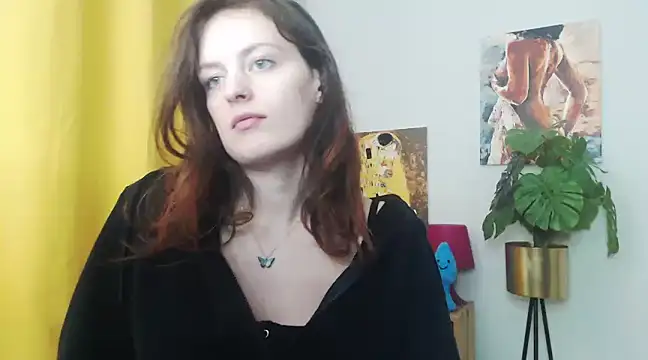 Snapshot of juicyNadine chatting on 01-15-25, 09:24 juicyNadine online show from 01-15-25, 09:24