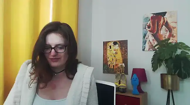 Snapshot of juicyNadine chatting on 01-24-25, 12:41 juicyNadine online show from 01-24-25, 12:41