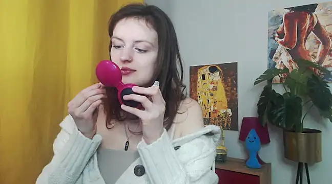 Snapshot of juicyNadine chatting on 02-12-25, 06:19 juicyNadine online show from 02-12-25, 06:19