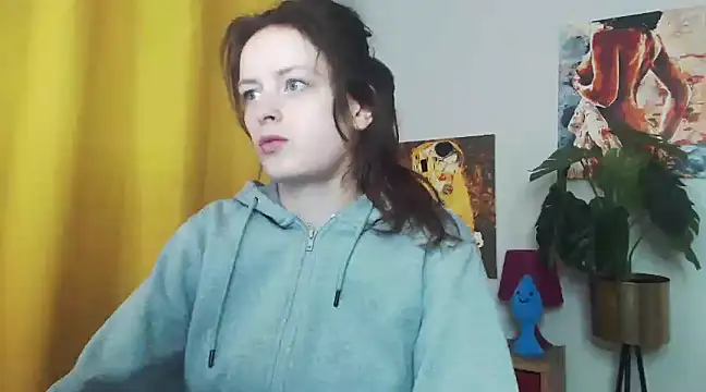 Snapshot of juicyNadine chatting on 02-13-25, 06:20 juicyNadine online show from 02-13-25, 06:20