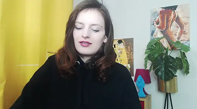 Snapshot of juicyNadine chatting on 02-17-25, 09:24 juicyNadine online show from 02-17-25, 09:24