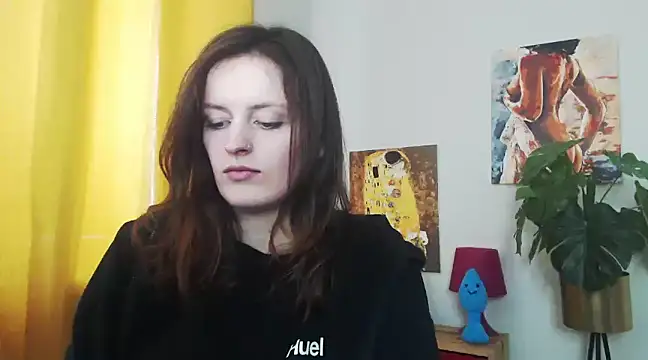 Snapshot of juicyNadine chatting on 02-24-25, 12:26 juicyNadine online show from 02-24-25, 12:26