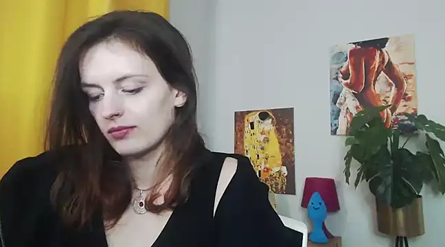 Snapshot of juicyNadine chatting on 02-25-25, 09:31 juicyNadine online show from 02-25-25, 09:31