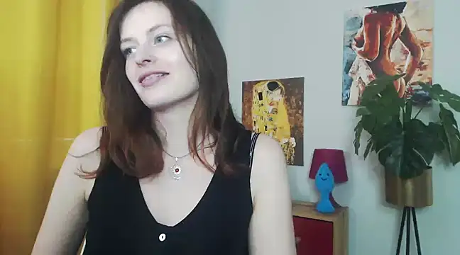 Snapshot of juicyNadine chatting on 02-25-25, 12:34 juicyNadine online show from 02-25-25, 12:34