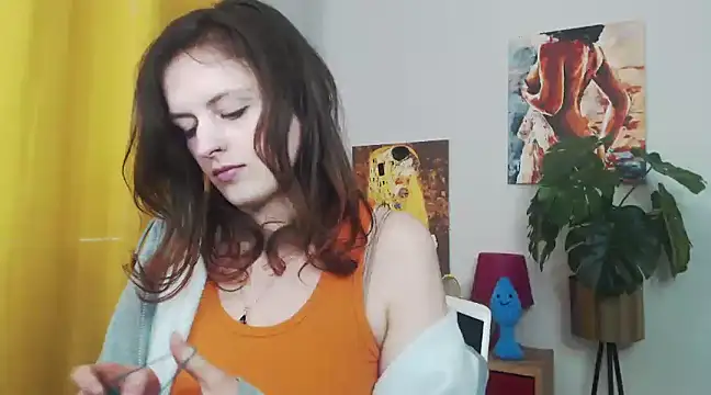 Snapshot of juicyNadine chatting on 03-06-25, 09:25 juicyNadine online show from 03-06-25, 09:25