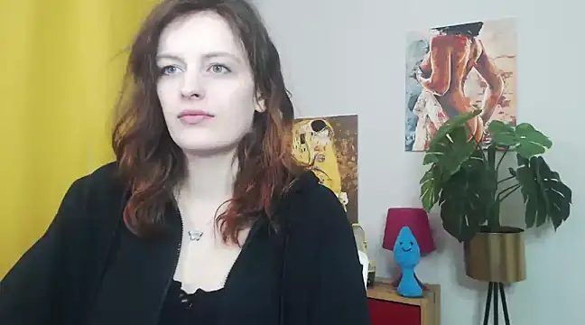 Snapshot of juicyNadine chatting on 03-10-25, 06:16 juicyNadine online show from 03-10-25, 06:16