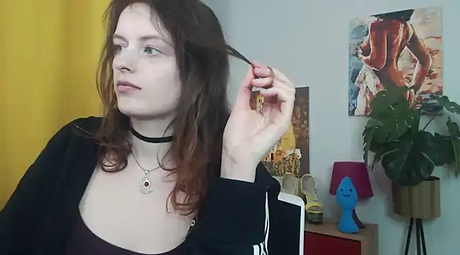 Snapshot of juicyNadine chatting on 03-12-25, 09:23 juicyNadine online show from 03-12-25, 09:23