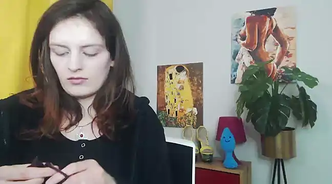 Snapshot of juicyNadine chatting on 03-14-25, 12:29 juicyNadine online show from 03-14-25, 12:29