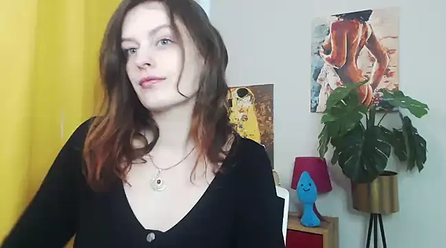 Snapshot of juicyNadine chatting on 03-15-25, 07:20 juicyNadine online show from 03-15-25, 07:20