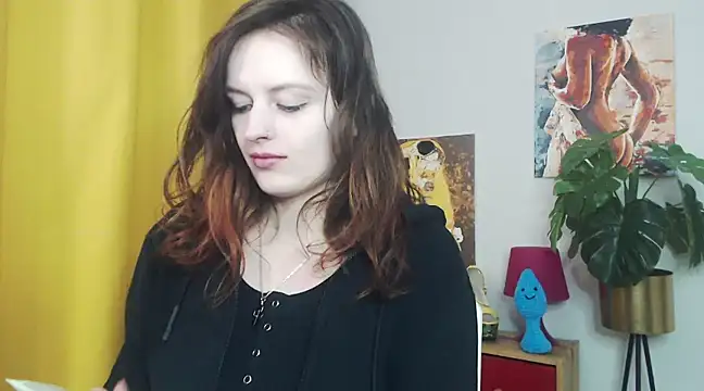 Snapshot of juicyNadine chatting on 03-17-25, 06:18 juicyNadine online show from 03-17-25, 06:18