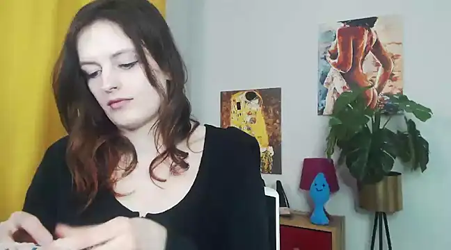 Snapshot of juicyNadine chatting on 03-19-25, 09:17 juicyNadine online show from 03-19-25, 09:17