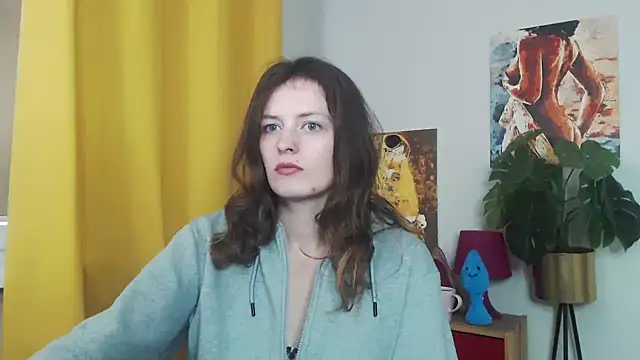 Snapshot of juicyNadine chatting on 09-17-25, 04:47 juicyNadine online show from 09-17-25, 04:47