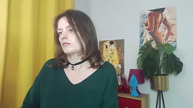 Snapshot of juicyNadine chatting on 09-30-25, 05:01 juicyNadine online show from 09-30-25, 05:01