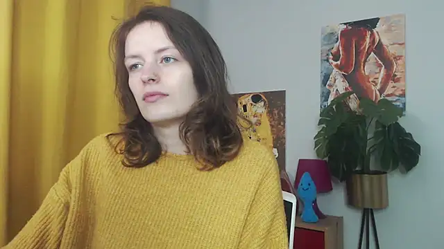 Snapshot of juicyNadine chatting on 10-06-25, 04:43 juicyNadine online show from 10-06-25, 04:43